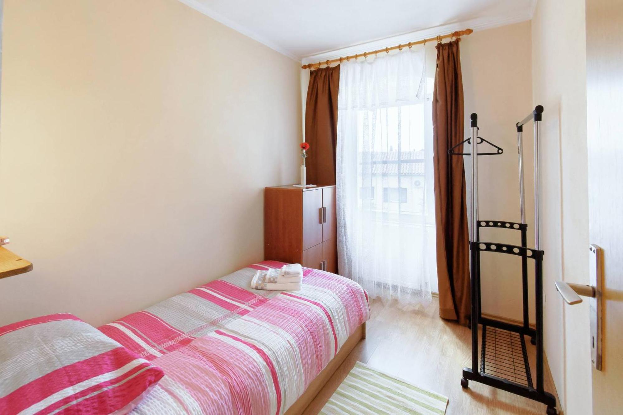 Apartments Viola By Rent Istria Momjan Exterior foto